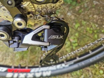 Horsky bicykel celoodpruzeny pneu 29 ram M - 5