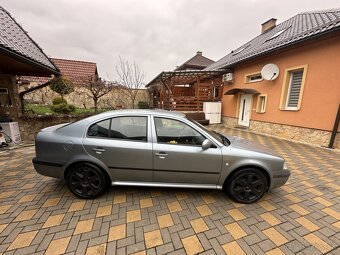Škoda Octavia 1.8t 4x4 - 5