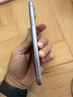 Apple iPhone 11 128GB purple - 5
