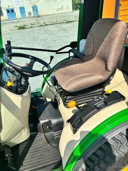 John Deere 2032R - 5