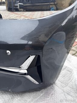 Predám predný nárazník BMW 320d - 5