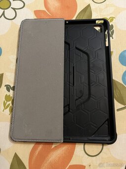 Apple iPad 9.7 Wi-Fi 128GB Space Grey 6th generstion - 5