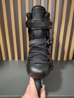 ✅ FR Skates FR3 - 5