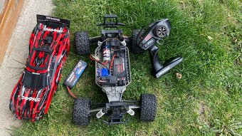 Traxxas RUSTLER 4x4 + ZADARMO BATÉRIA - 5