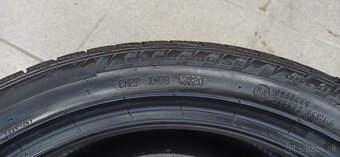 245/40 R18 - 5