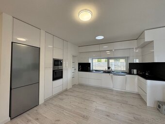 Luxusná novostavba rodinného domu / 773 m2 / Žilina - Rosina - 5