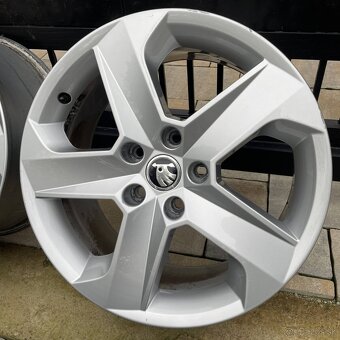 17" Hliníkové disky SKODA OCTAVIA III RS - 5