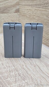 nabijačka a baterie na drony DJI - 5