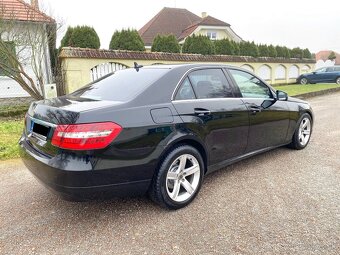 Mercedes E W212 A/T - 5