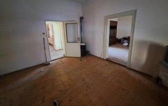 ponúkame na predaj rodinný dom v Komárne na ul. Veľká Jarkov - 5