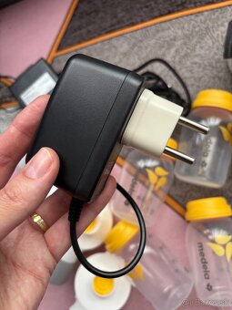 Elektrická odsávačka Medela Pump in style max flow - 5