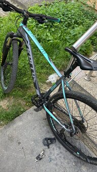 Kellys Desire 70 - L / Kolesá 29" - 5