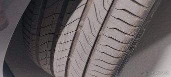 Tesla Model 3 Long Range 82kWh AWD, dual motor  20 745 € Mož - 5