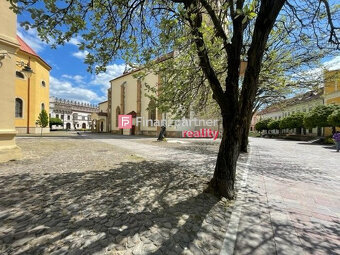 Pod konkatedrálou v pešej zóne klimatizovaný 2izb podkrovný - 5