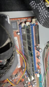 Starší PC AMD Athlon – DDR2 – funkčný / na diely - 5