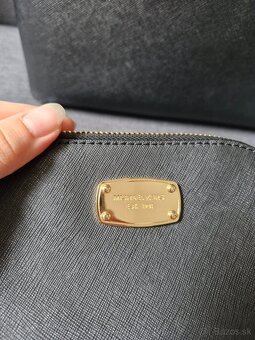 Suprava NOVA Michael Kors kozmeticka taska a cierno zlata ka - 5