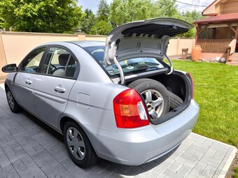 Hyundai ACCENT - 5