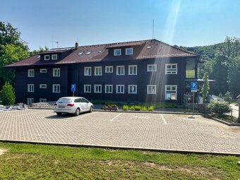 Hotel - reštaurácia s pozemkom 8231 m2, Soblahov, Trenčín - 5