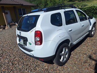 DACIA DUSTER 1,6 BENZÍN 4X4 ROK 2011 - 5