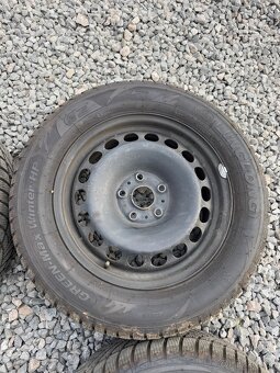 Plecháče a zimné pneumatiky R16 na Superb 3 - 5