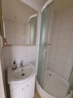 Na prenájom garsónka s balkónom na sídlisku Pod Hájkom - 5