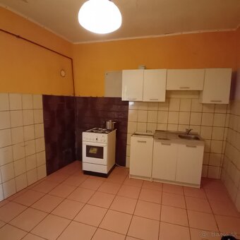 Menší rodinný dom ČATA-2 izbový, čiastočná rekonštrukcia - 5