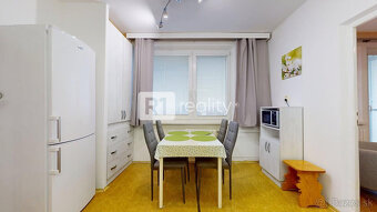 Veľkometrážny 3 izbový byt, 75 m2, výťah, balkón, Piešťany p - 5