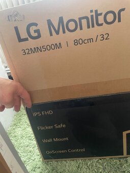 Monitor LG 75HZ 32 palcový - 5