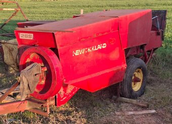 Predám lis New Holland 265 - 5