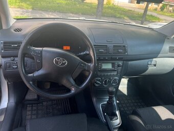 Predám Toyota Avensis 2.0 D-4D - spoľahlivý sedan na predaj - 5