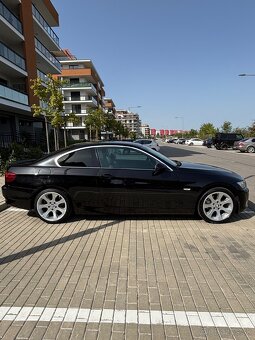 Predám BMW E92 320i Coupe - 5
