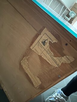 Retro nočný drevený stolík - 5