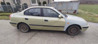 Hyundai Elantra 1.6 - 5