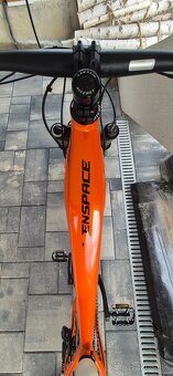 4E ENSPACE - orange 2023 - 5
