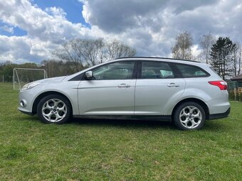 Ford Focus Kombi - 5