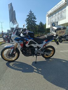 Honda africa twin 1100 DCT 2022 - 5