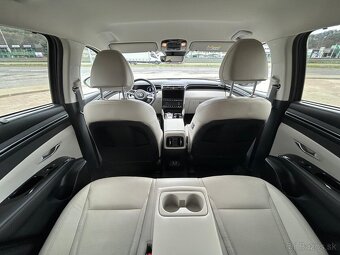Hyundai Tuscon plug In hybrid - 5