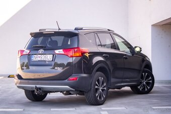 Toyota RAV4 2.2 l D-CAT Premium - 5