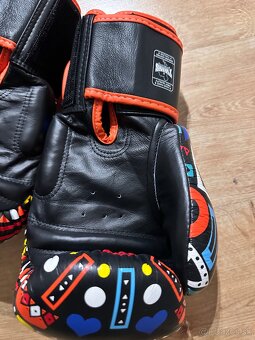 Boxerské rukavice TWINS 12 oz + chrániče holení M - 5