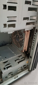 Thermaltake Aguila black - 5