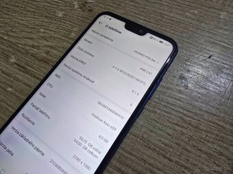 Huawei P20 Lite plnefunkcny  telefon s nabijacim kablom ma l - 5
