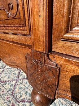 Starožitná komoda - 5