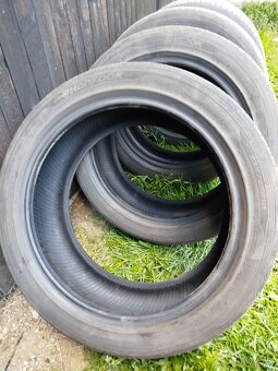 Predám pneumatiky 185/65R15, 235/45R18 - 5