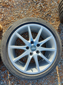 Predám 5x120 R17 - 5