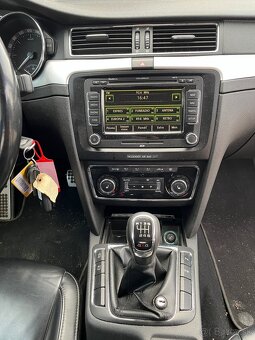 Rozpredam Superb II 2.0 TDI 4x4 M6 - 5