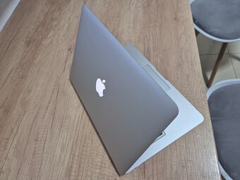 MacBook Air (13-inch, 2015) /Intel Core i5/8GB RAM/128GB SSD - 5