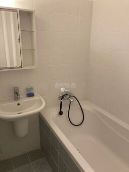 Na prenájom zrekonštruovaný, zariadený 2-izbový byt v tichej - 5