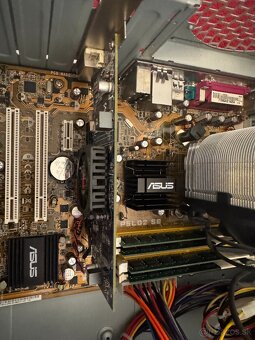 Intel Core 2 Duo E6600 (2.40 GHz, 2 jadrá) - 5