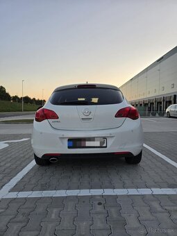 Opel Astra J - 5