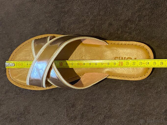 Toms - šľapky / vsuvky / sandále - 5